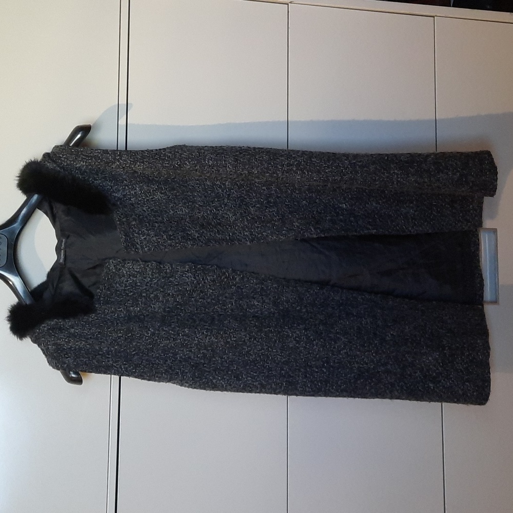Elegant Hooded Vest